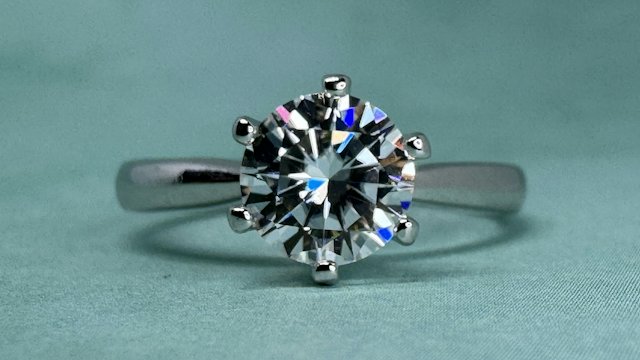 Moissanite