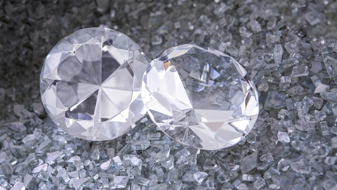 Synthetic, imitation or assembled: is the stone real?
